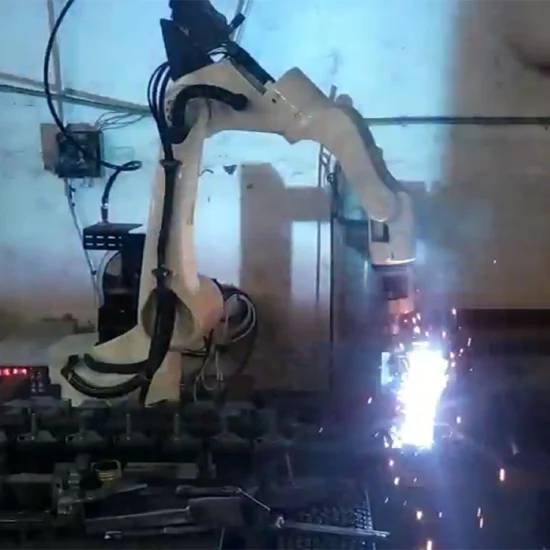 Robot de soudage Laser industriel de voiture de tache d'arc de Plasma de Plasma en aluminium automatique de tuyau de soudure